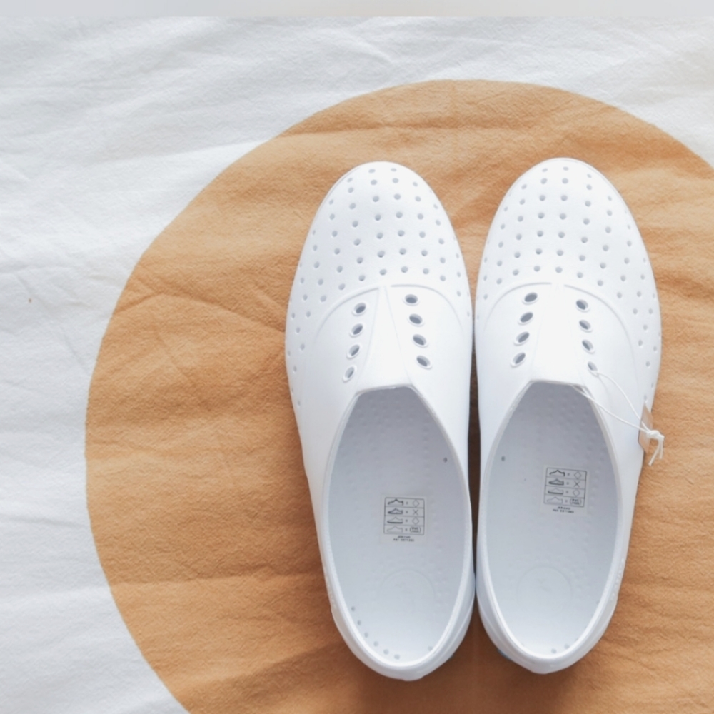 Native Shoes - Jericho - White - Size 7